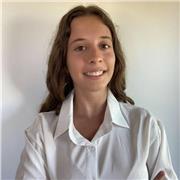 He estado un año en Estados Unidos y me gustaría ayudar a estudiantes con la asignatura de inglés